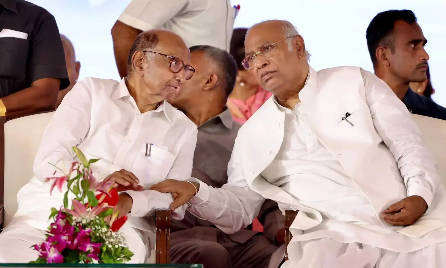 Modi owes apology for farmers deaths, demonization: Rahul Gandhi on PM’s  Shivaji statue apology