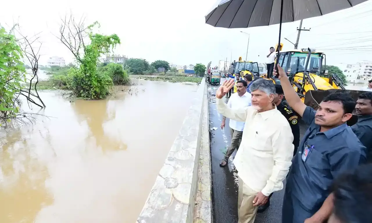 Budameru breaches plugged, flood inflows to Vijayawada reduced: Andhra CM