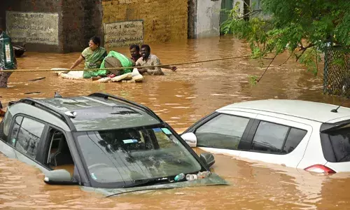 Vijayawada: 1.51 lakh vehicles hit by floods; CM Naidu asks insurers to process claims fast