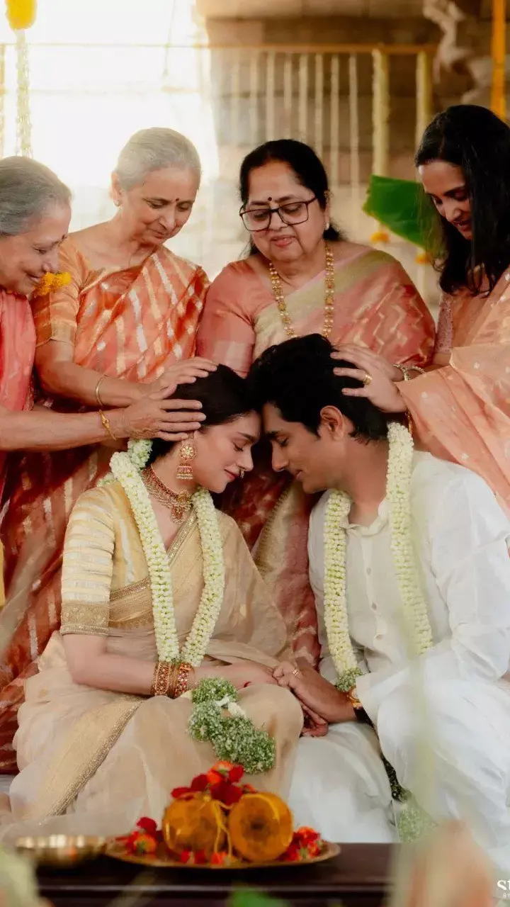 Siddharth and Aditi Rao Hydari Tie the Knot: Celebrities Shower Love