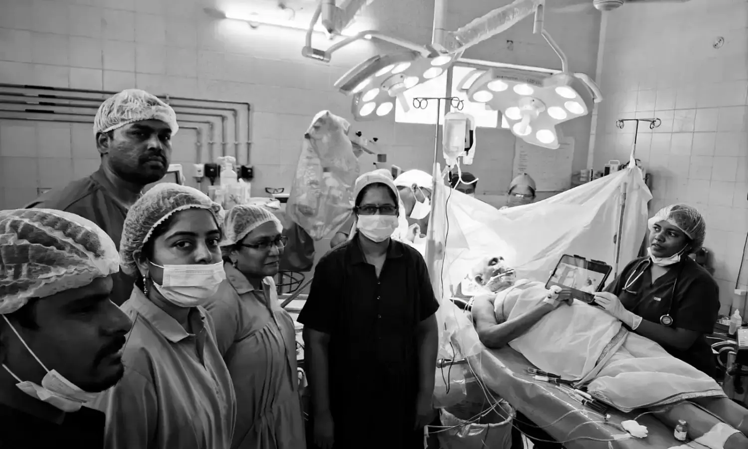 Patient watches ‘Adhurs’ movie while undergoing Awake Brain Surgery in Kakinada GGH