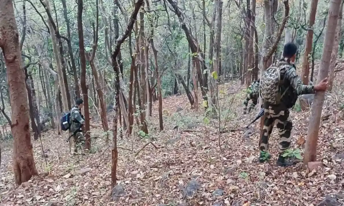 Two maoists held in Telangana