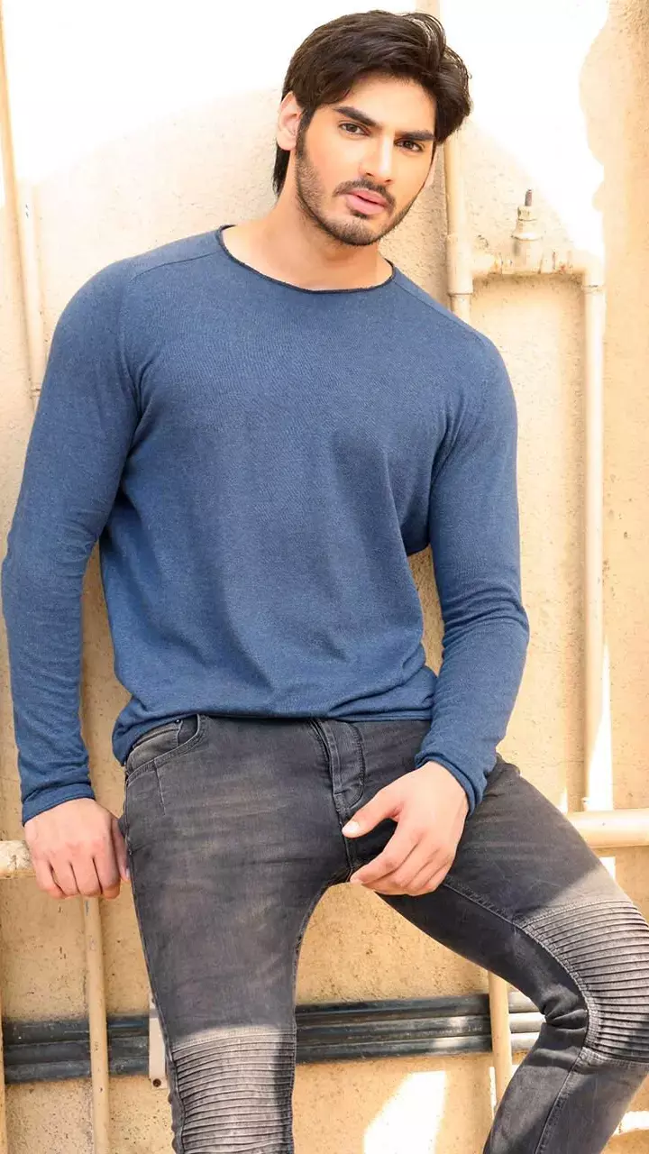 Ahan Shetty Joins Cast of ‘Border 2’, Follows in Father’s Footsteps