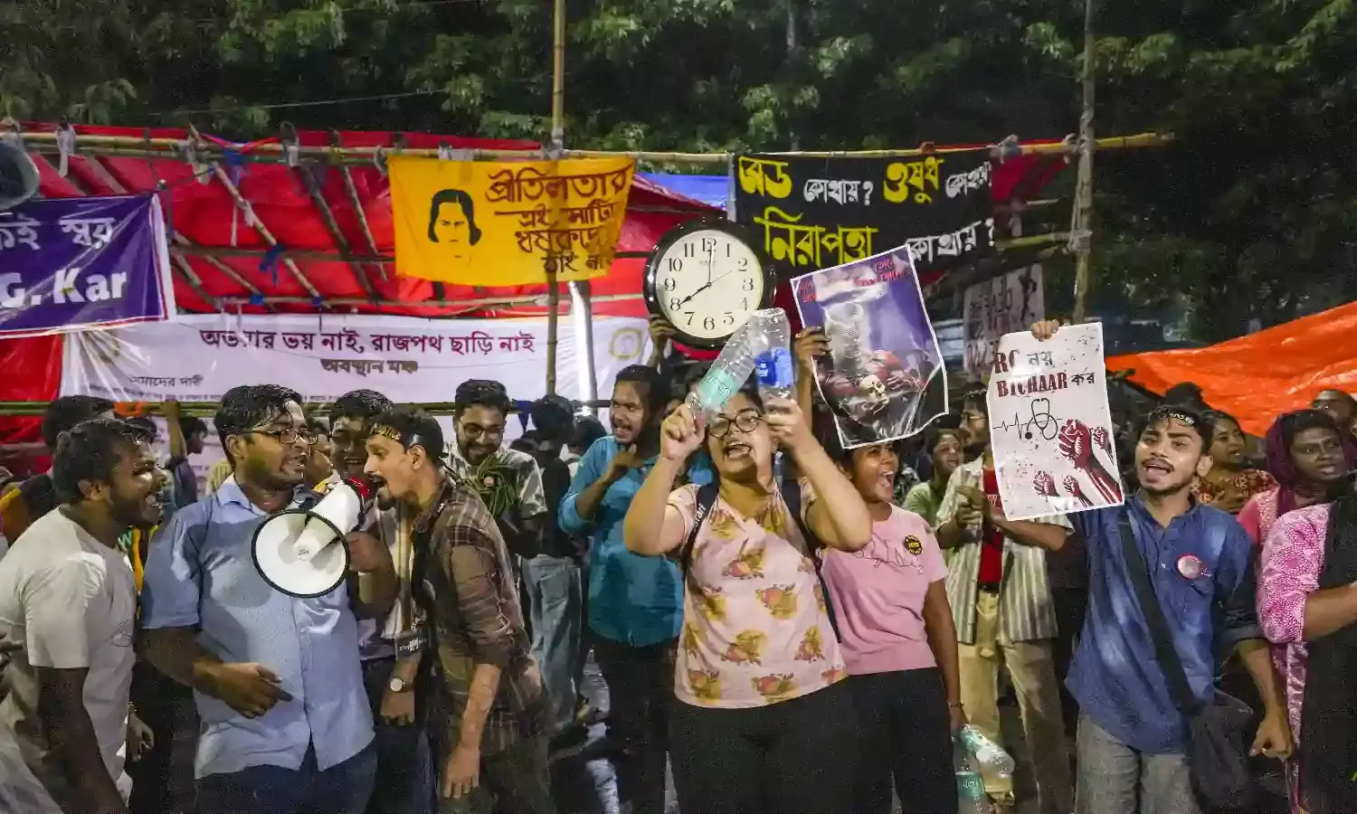 Junior docs stage fast-unto-death over RG Kar horror, medics to bring out rally