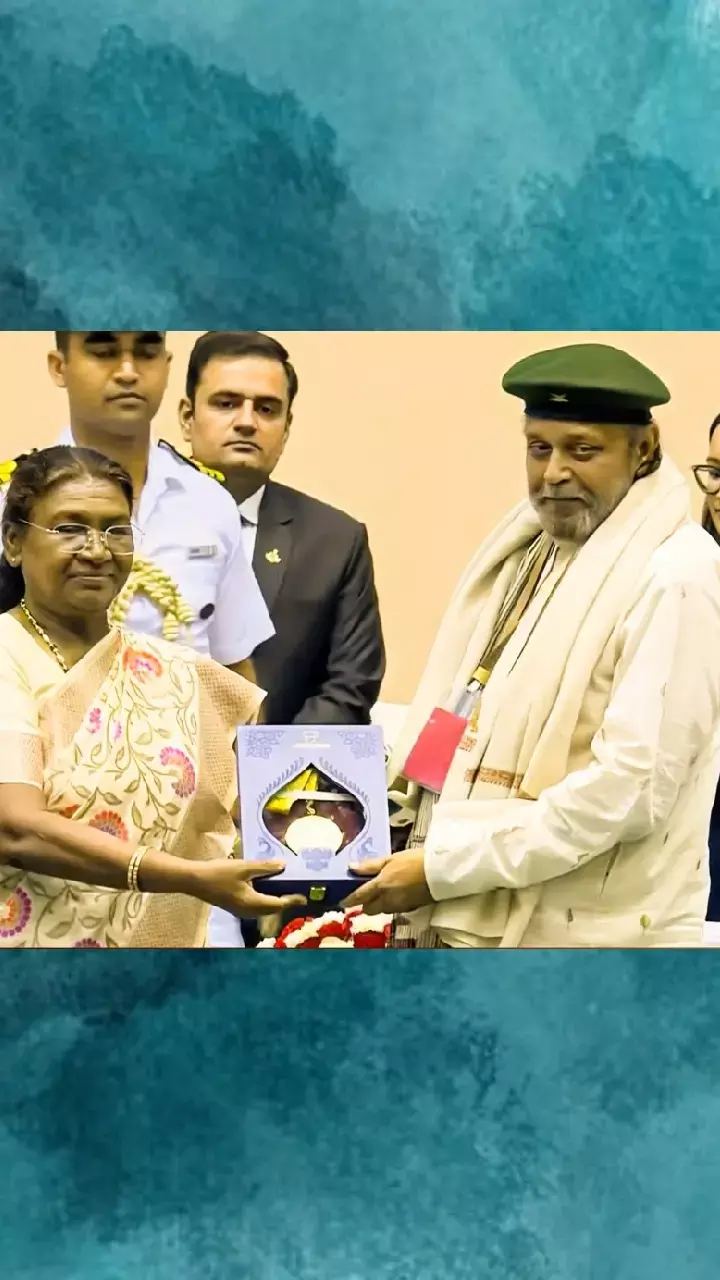 Mithun Chakraborty receives Dadasaheb Phalke Award