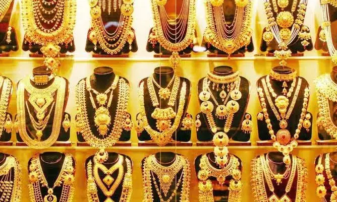 Gold prices fall Rs 600 to Rs 77,700; silver tumbles Rs 2,800