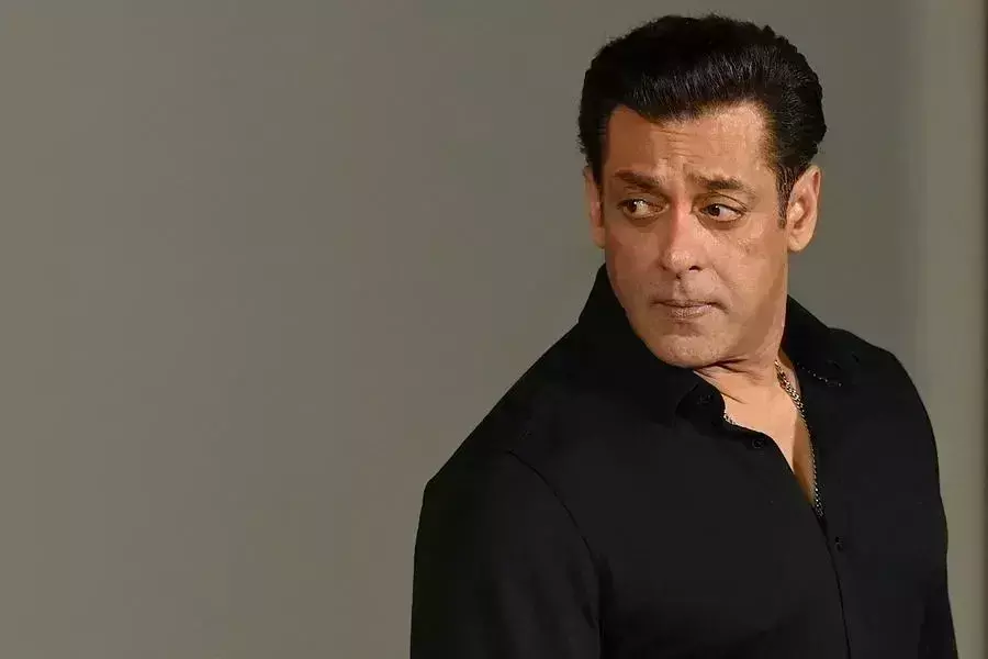 Mumbai traffic police receive threat message demanding Rs 5 crore from Salman Khan