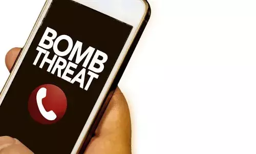 Over 30 flights receive bomb threats on Saturday