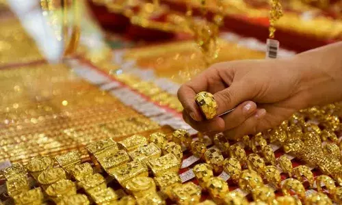 Gold, silver hit new lifetime highs on wedding season demand