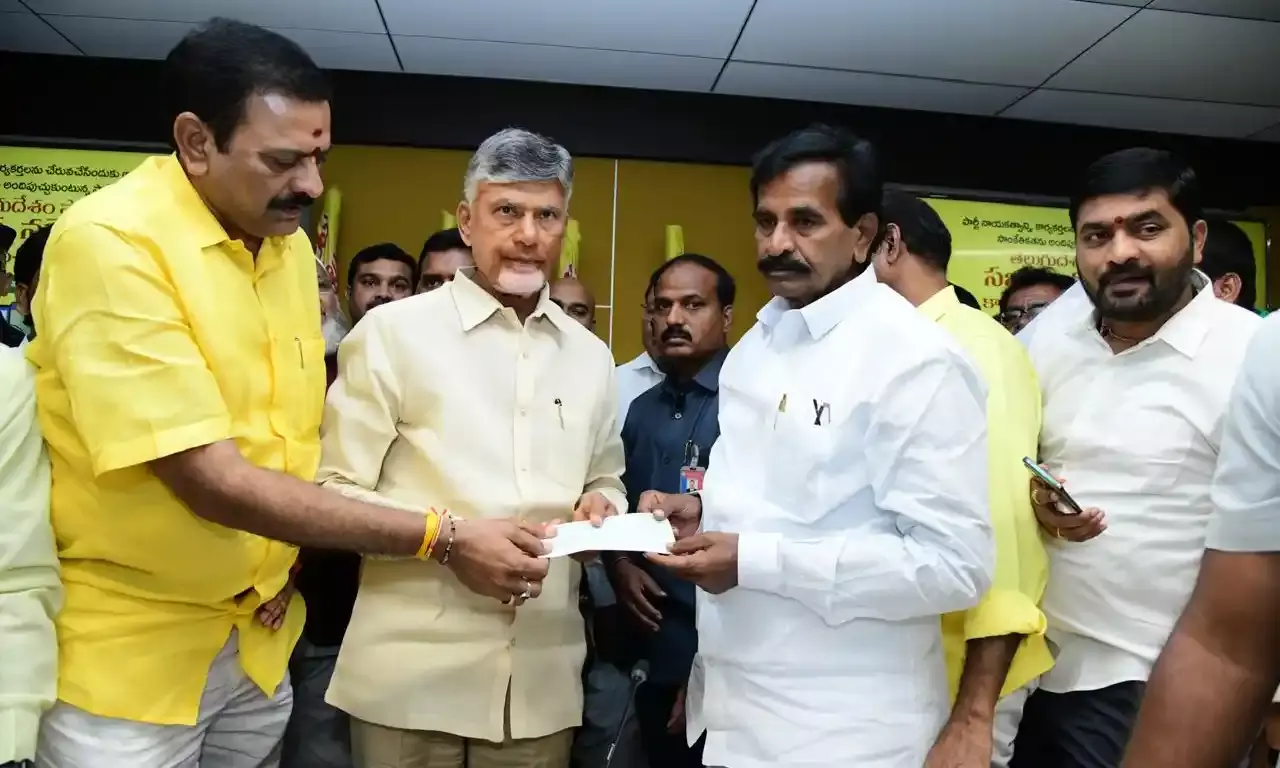 Its our duty to pass the baton to successors, CM Naidu tells party leaders