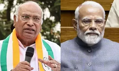 Kharge targets PM Modi, BJP for linking red book of Constitution with urban Naxalism