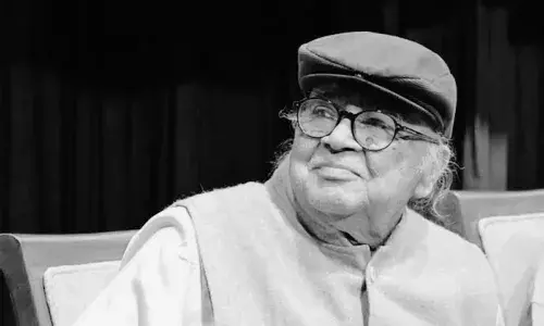Veteran actor Manoj Mitra dies at 86
