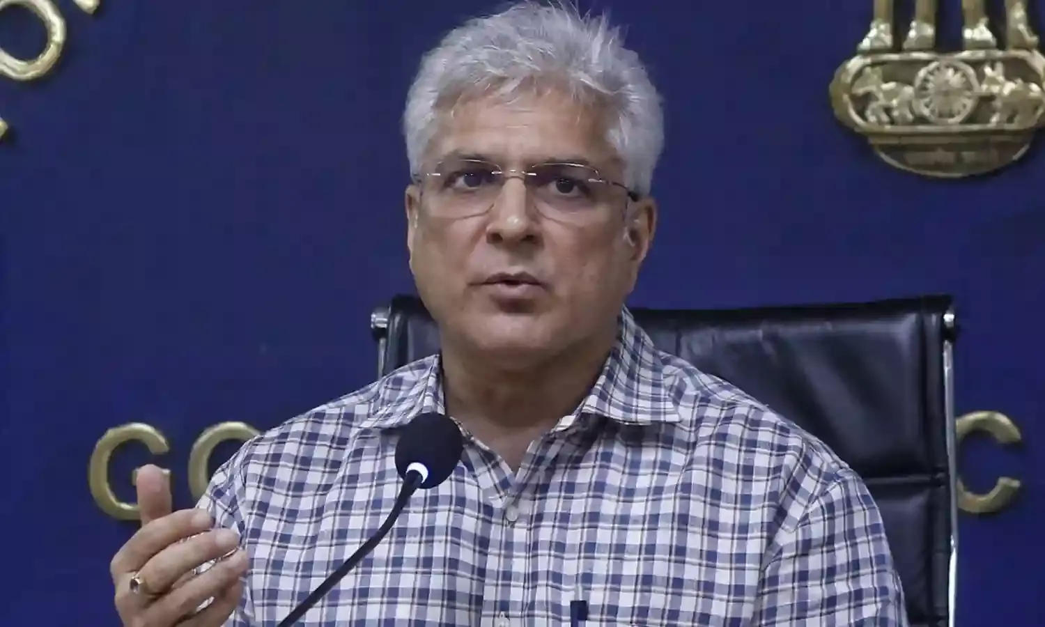 Delhi minister Kailash Gahlot quits AAP, flags grave challenges facing party