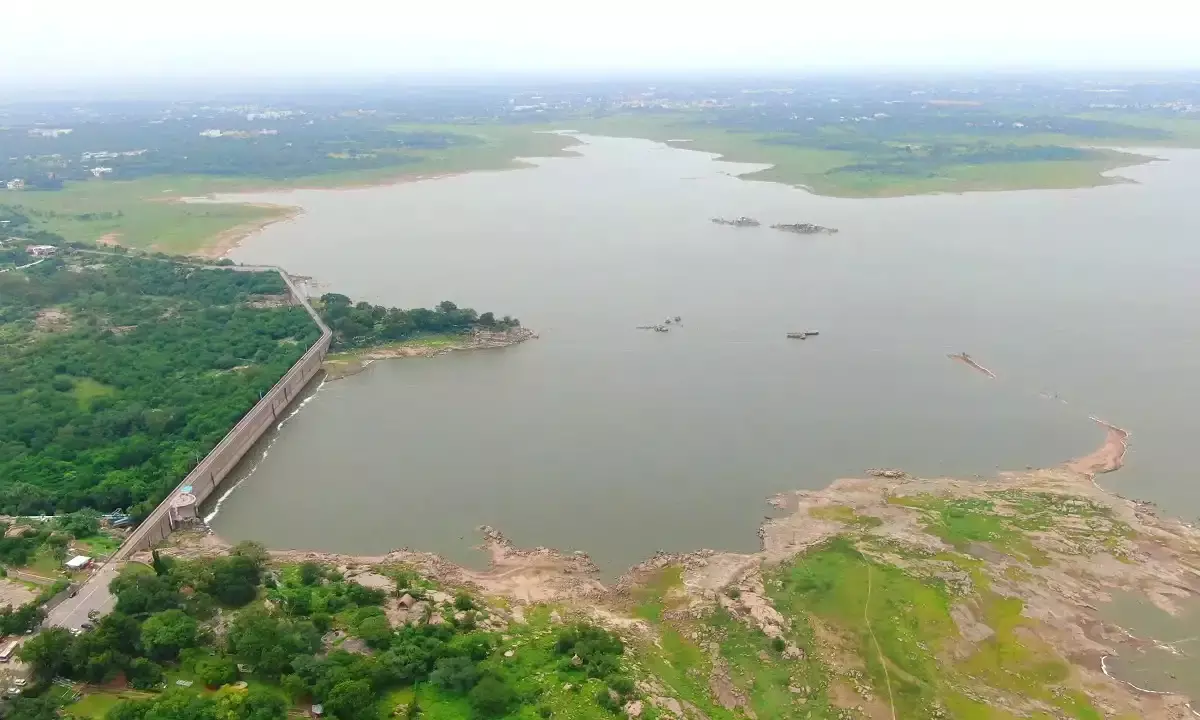 How many lakes are in HMDA limits? Telangana HC asks state to file status report