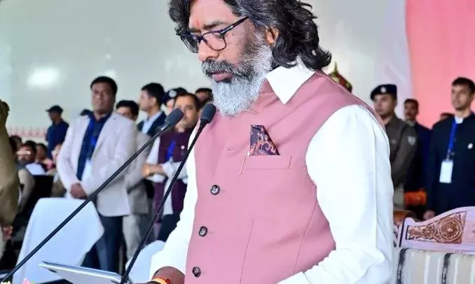 Hemant Soren takes oath as 14th CM of Jharkhand