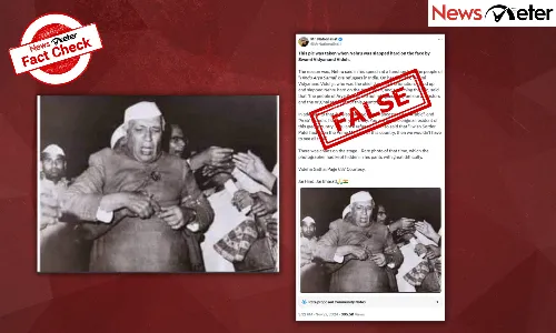 Fact Check: Nehru slapped for calling Arya Samaj members ārefugeesā? No, picture is from a Patna party meeting