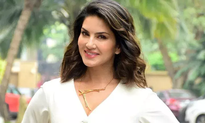 Sunny Leone event cancelled last minute over organisers lapses; fans return disappointed