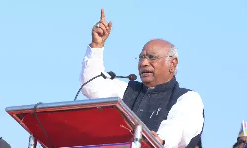 Mosque surveys: Kharge reminds BJP of RSS chiefās statement about temples