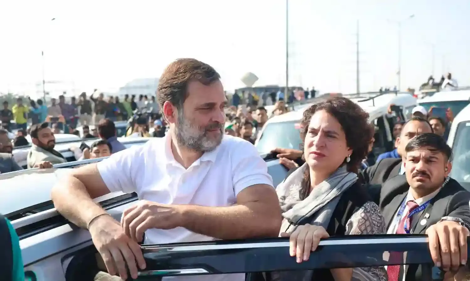 Rahul stopped at Ghazipur border on way to Sambhal, terms police move anti-democratic