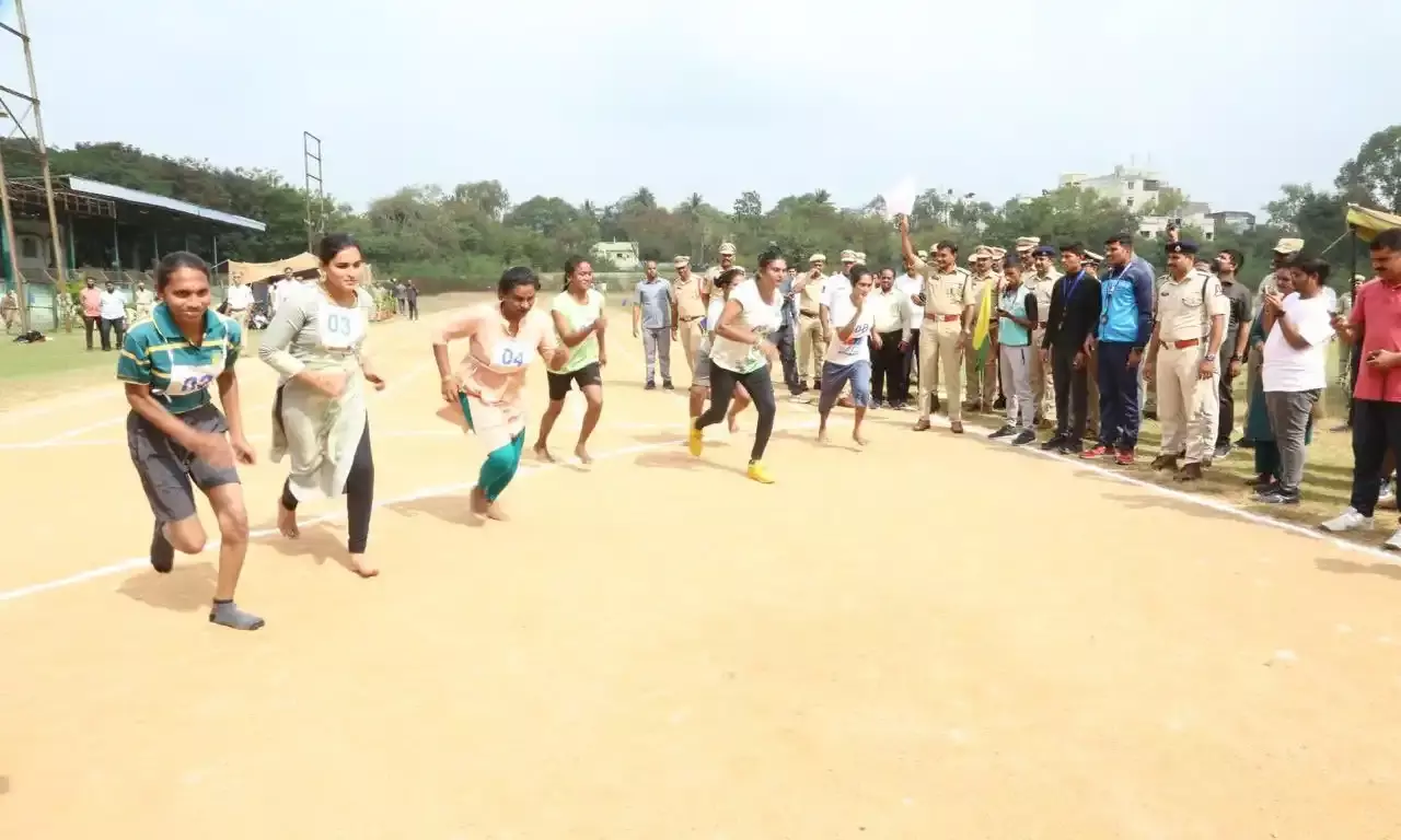 44 transgenders clear physical tests for Traffic Assistants in Hyderabad Police