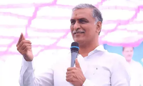 Phone tapping: Telangana HC bars police from arresting Harish Rao; gives go-ahead for investigation