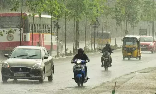 Overcast skies, light rain set a cozy mood for Christmas in Hyderabad