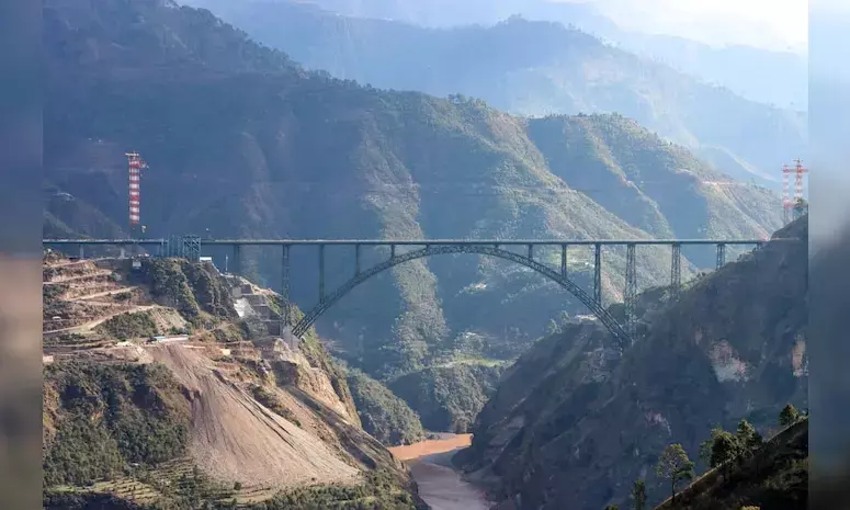 Railways successfully conducts trial run on Indias first cable-stayed rail bridge in J&K