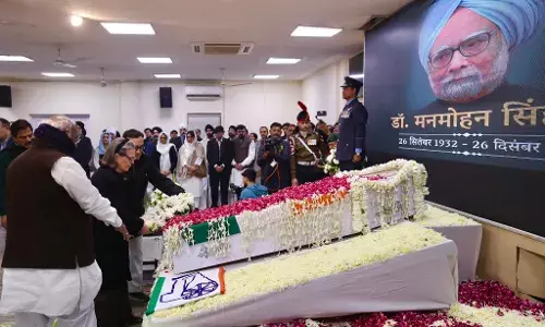 Congress leaders pay last respects to ex-PM Manmohan Singh at AICC headquarters