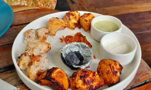 Momās cooking inspires unique flavours at Fluke Curry in Sainikpuri