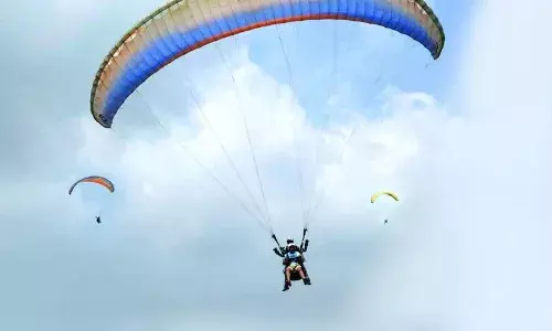 Tourist from Andhra Pradesh dies in paragliding accident near Manali