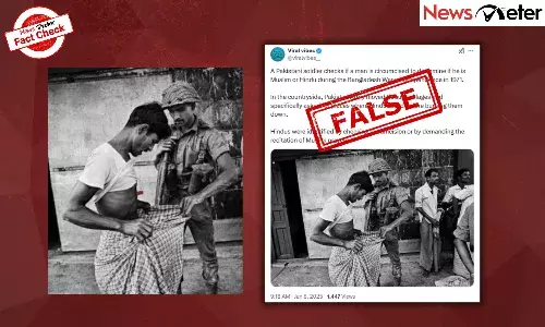 Fact Check: Pakistani soldier checks inside lungi to identify Hindus in 1971 war? No, photo shows Indian soldier in Bangladesh