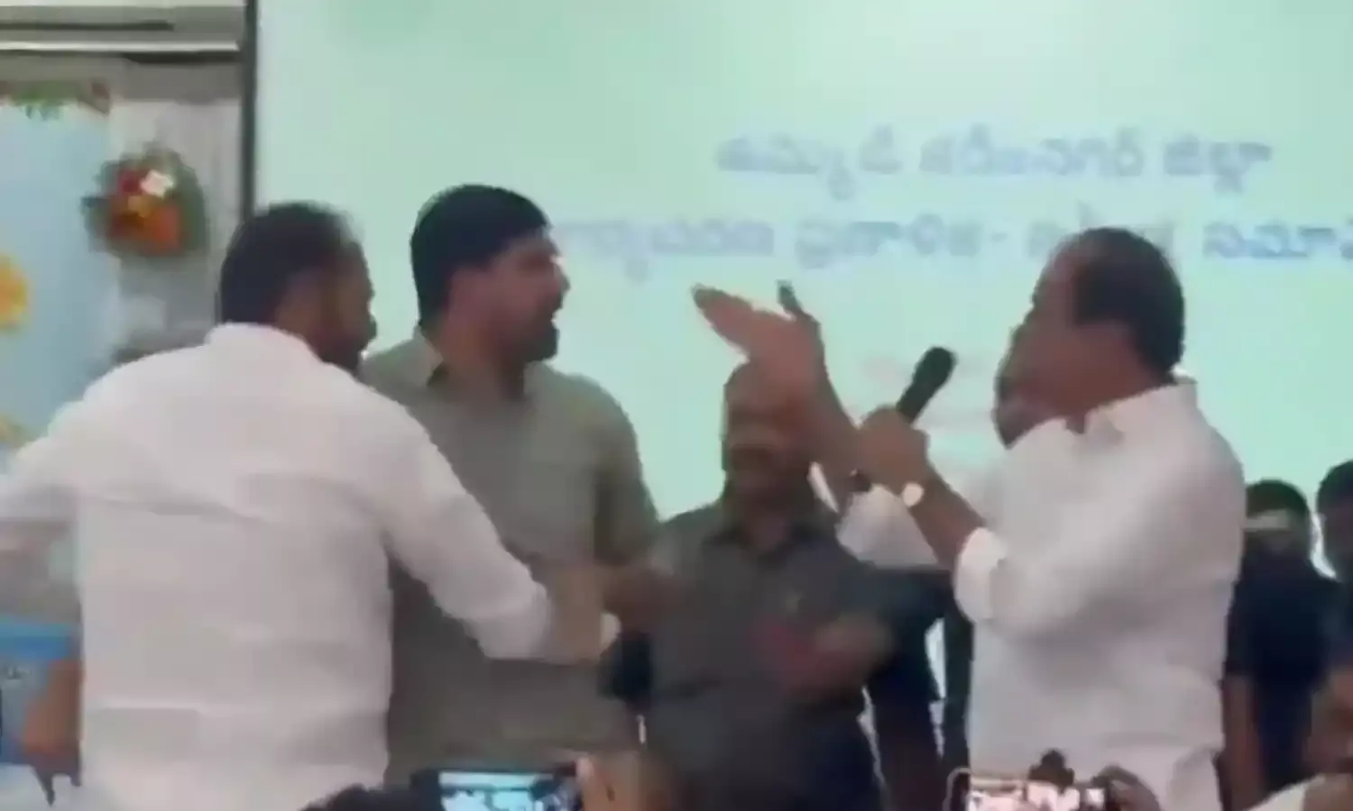 Telangana: BRS and Congress legislators engage in verbal duel at Karimnagar