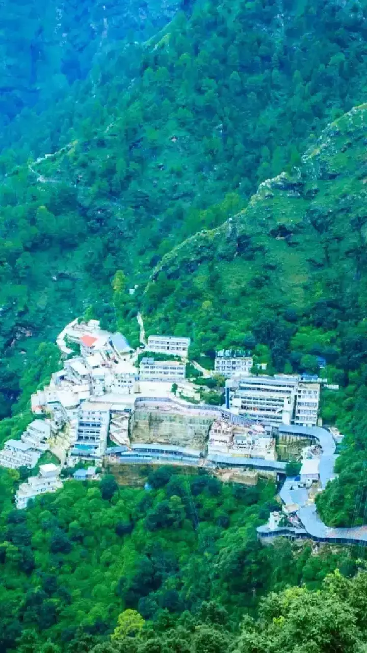 Natural cave of Vaishno Devi shrine in J-K opened for devotees