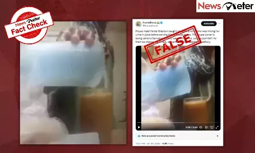 Fact Check: Muslim house help of Samajwadi Party leader caught mixing urine in food? No, video is from Kuwait
