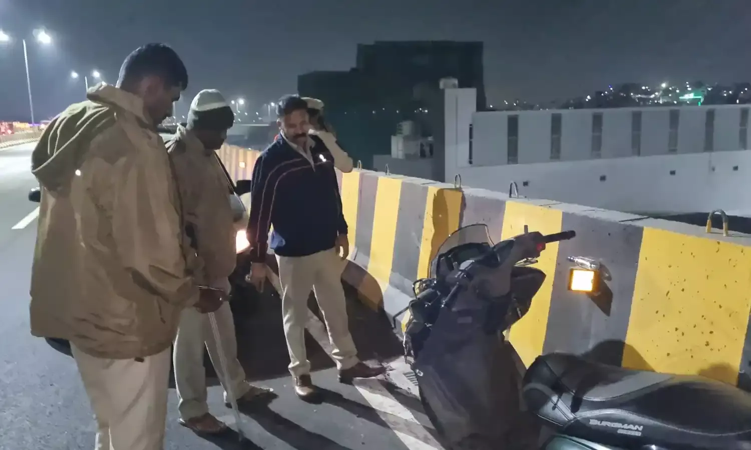 Hyderabad: Three killed after bike hit divider at Dr. Manmohan Singh flyover