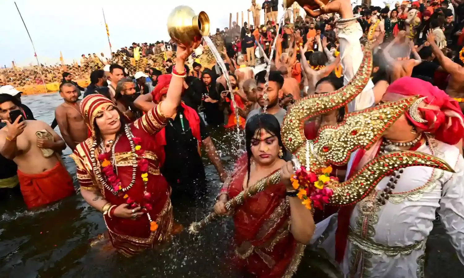 Maha Kumbh: 2.33 crore devotees took a dip at Triveni Sangam on Basant Panchami