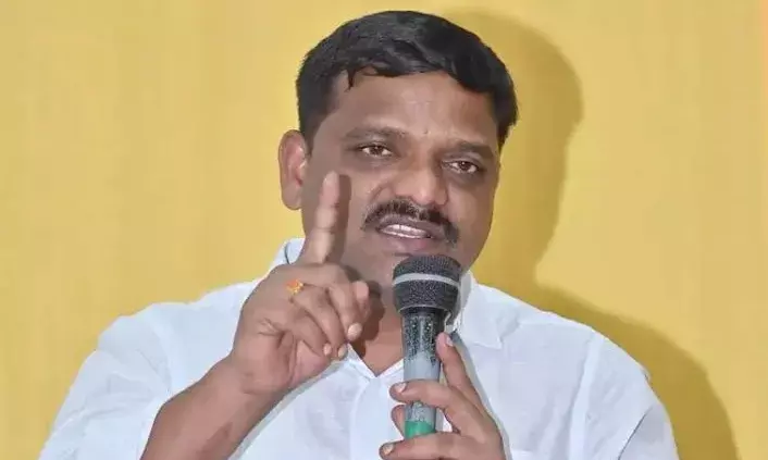 MLC Teenmaar Mallanna given one week to explain burning Telangana caste census report