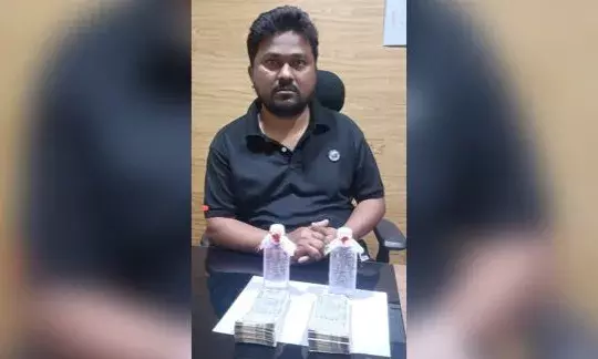Khairatabad: ACB arrest BC commission outsourcing staffer for taking Rs 1 lakh bribe