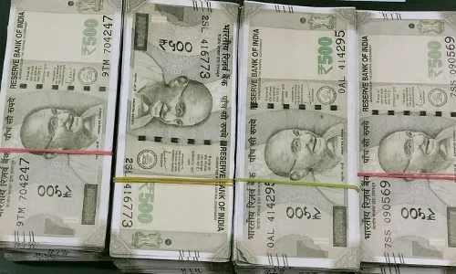 ‘RBI’, ‘Bharat’: Delhi Customs seize 203 sheets of currency paper with security thread; 3 held