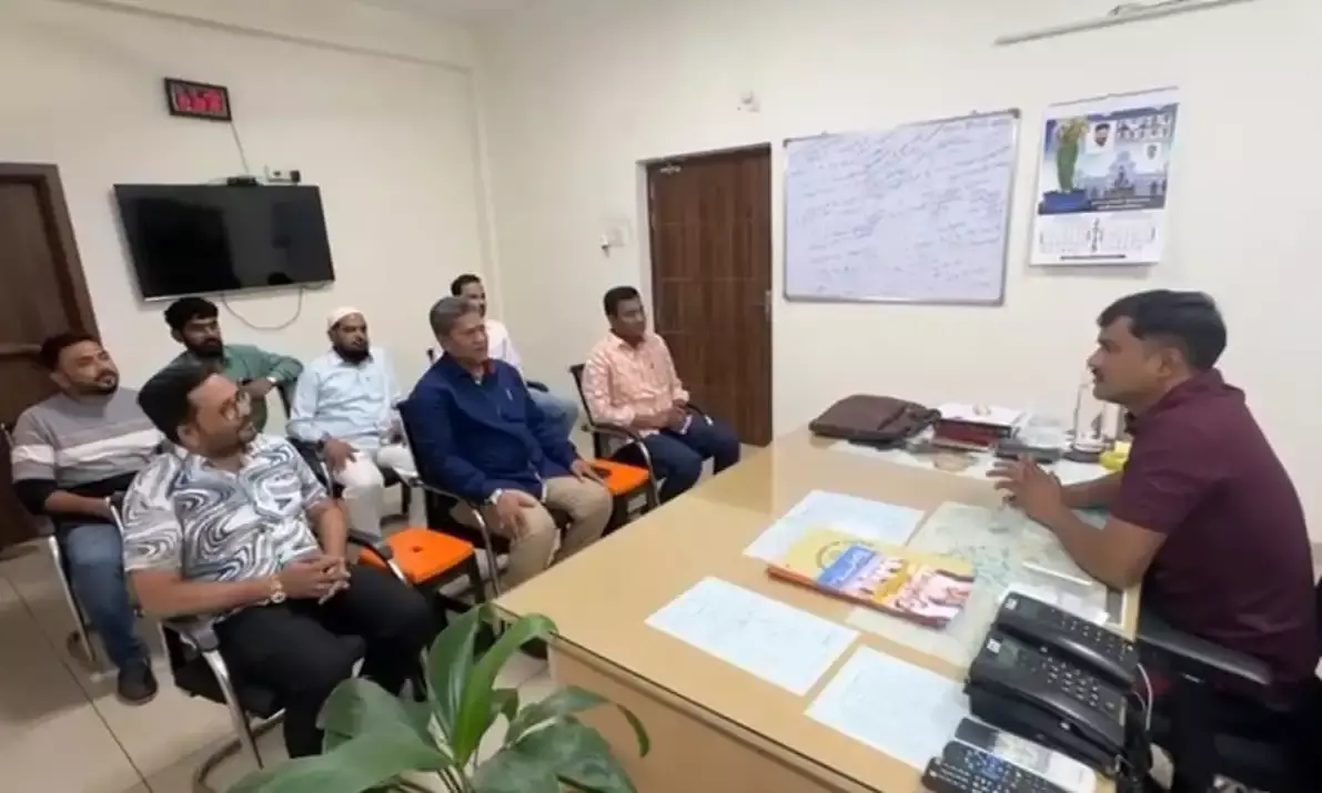 Hyderabad: Girl died trying to save her father at Zaheerabad, AIMIM visits family