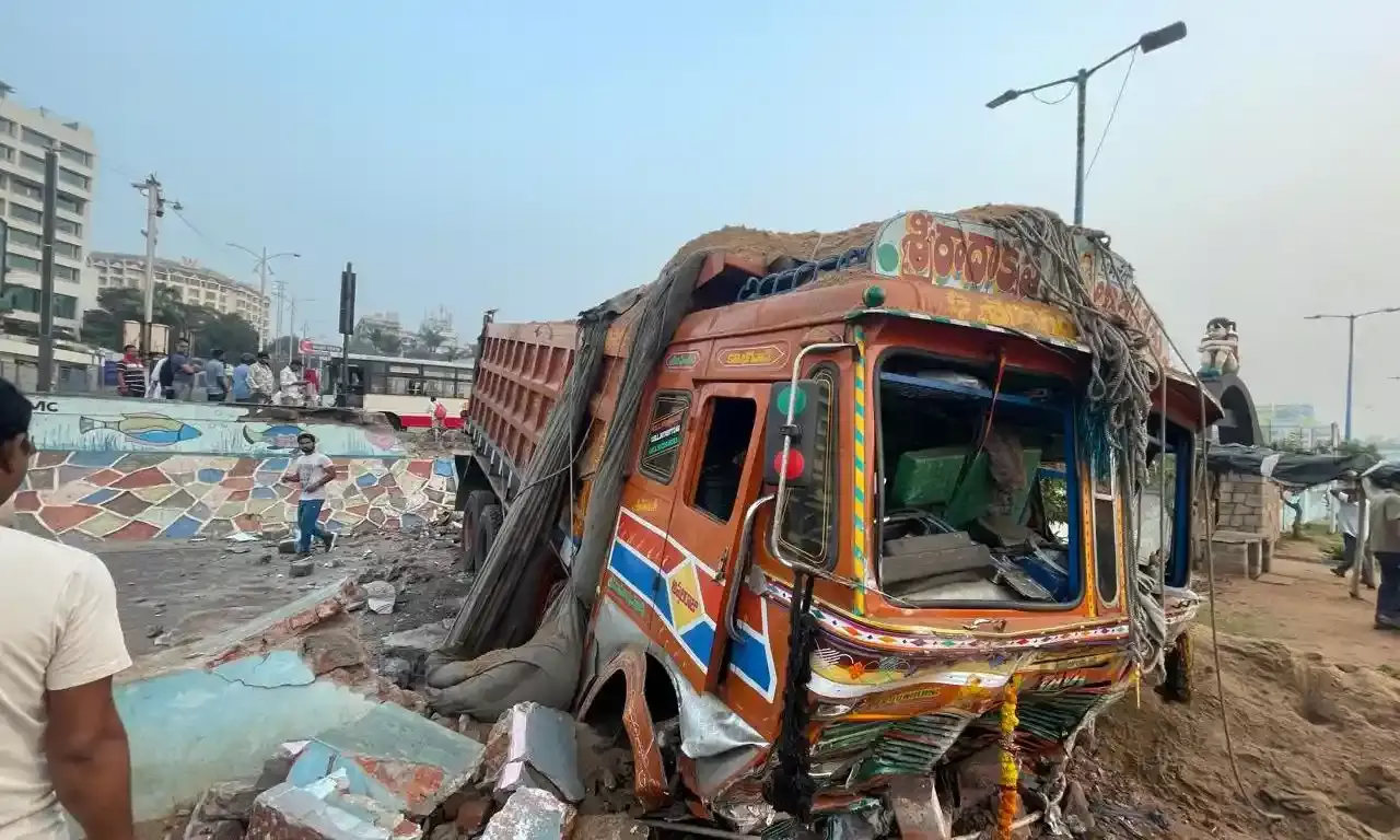 Video: Lorry crashes into children’s park on Vizag beach road; site marked ‘black spot