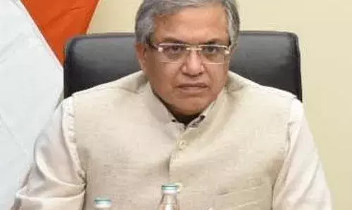 `Why so hasteā: Congress questions midnight move of appointing new election commissioner