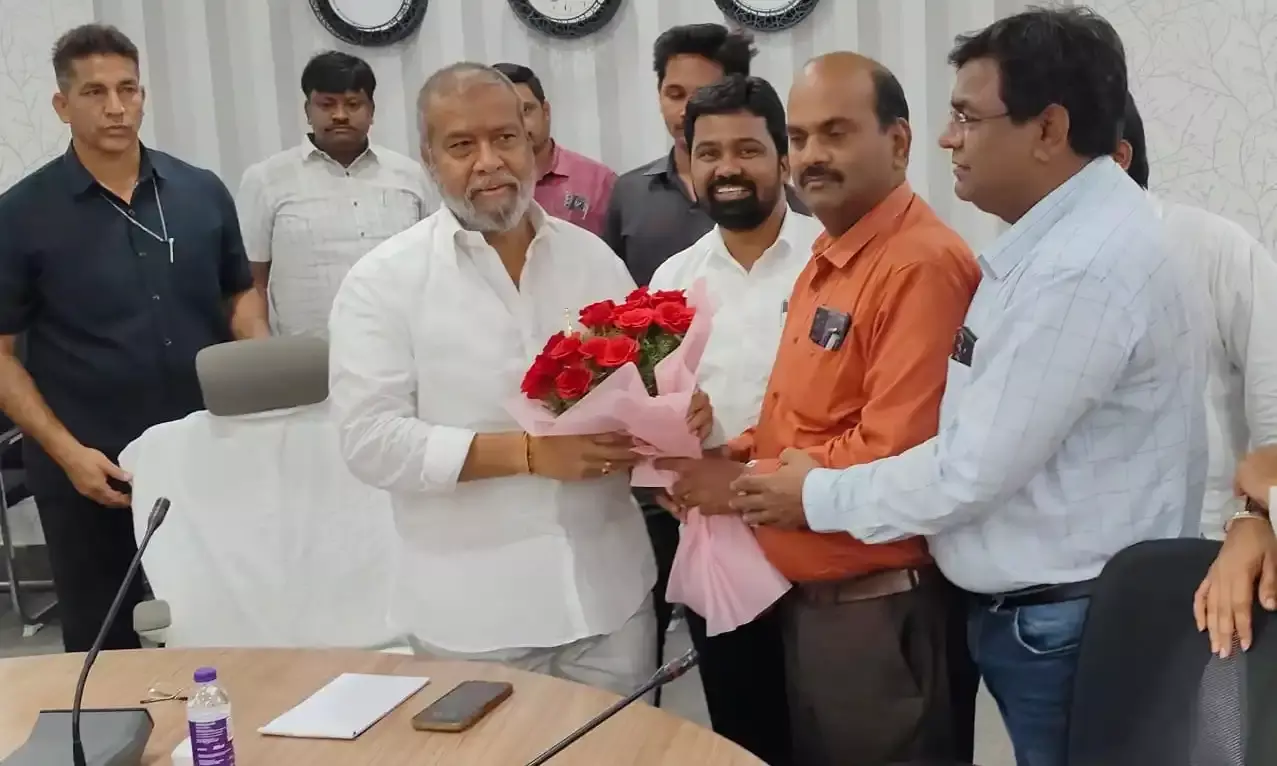 Health Minister Damodar Rajanarsimha asks officials to furnish report on doctors’ demands