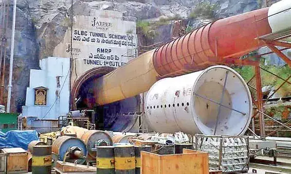 Telangana: 8 workers feared trapped in SLBC tunnel collapse; SCCL roped into rescue