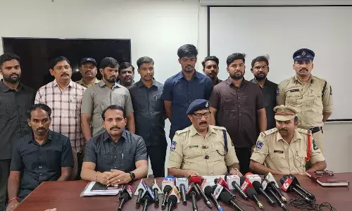 Hyderabad: Four held for duping people with fake double bedroom house scheme