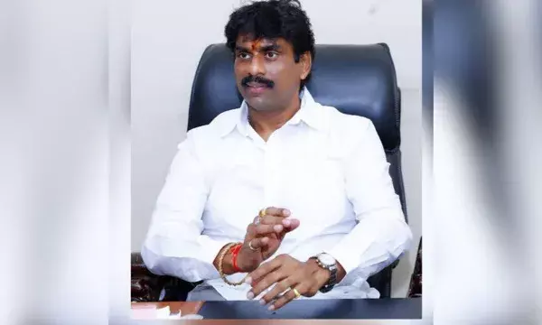 BRS leader Sudhaker Reddy booked for trespassing, illegally putting up board at Bathukammakunta Pond, Amberpet