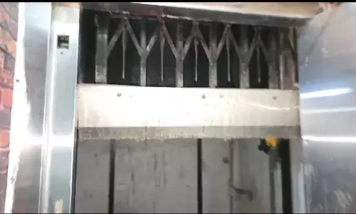 Hyderabad: Security guards minor son gets stuck in a lift at Mujtaba Apartment; dies