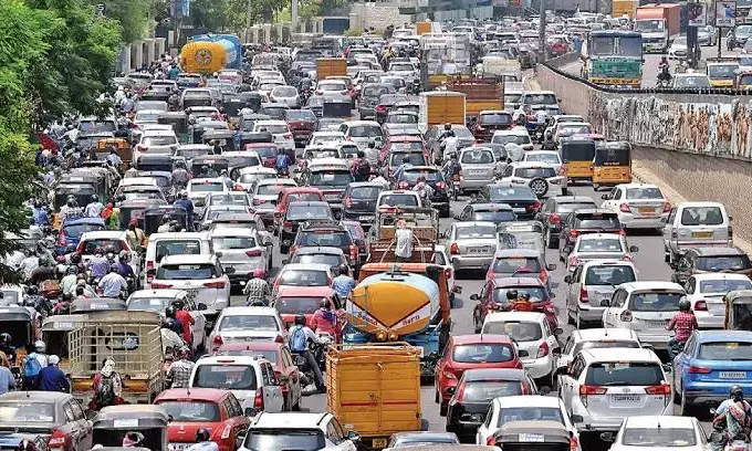 Road uplifting between Lulu Mall and Nexus Mall Flyover: Check traffic diversions in Hyderabad from Mar 14-18