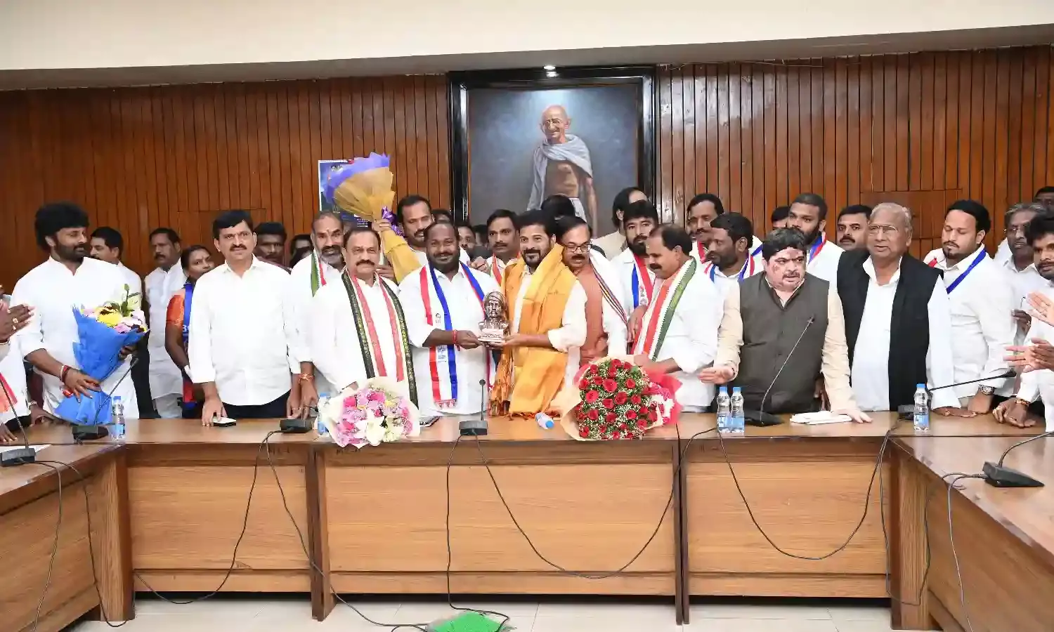 Do not obstruct the foundation: CM Revanth Reddy to BC leaders