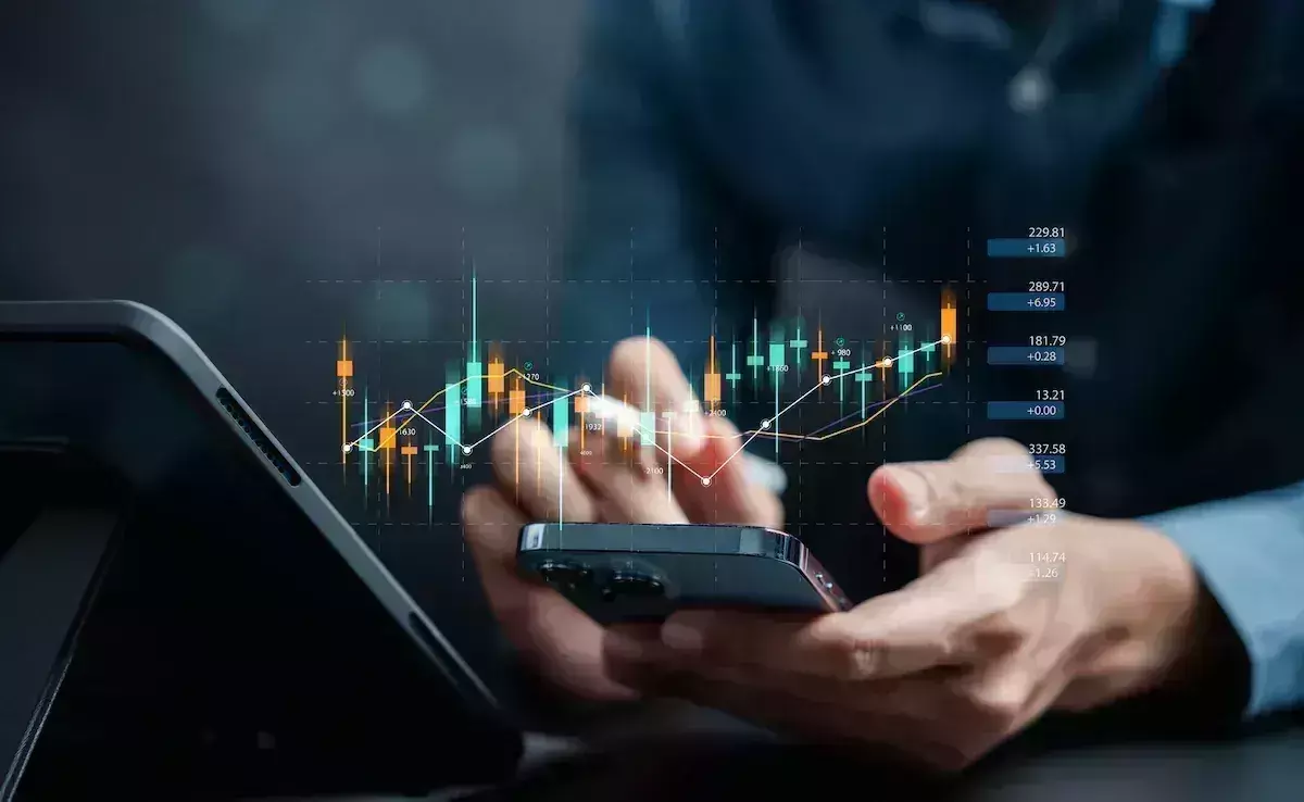 Hyderabadi loses Rs 1.22 crore in trading fraud; one held